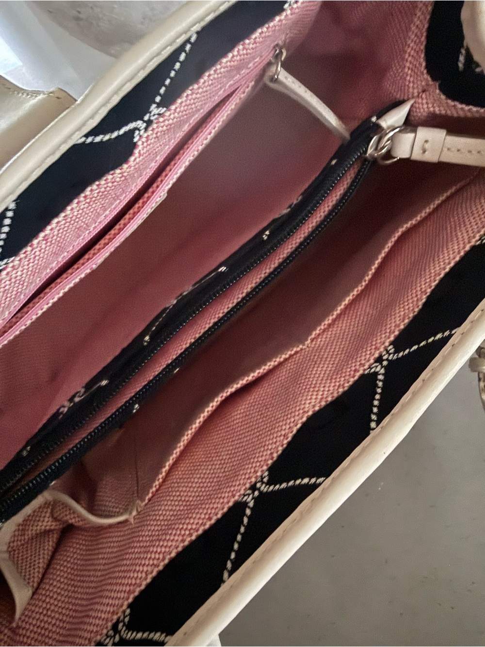 NWOT Dooney & Bourke satchel crossbody bag - Picture 8 of 15